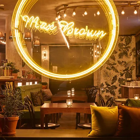 Max Brown Midtown, Part Of Sircle Collection Dusseldorf