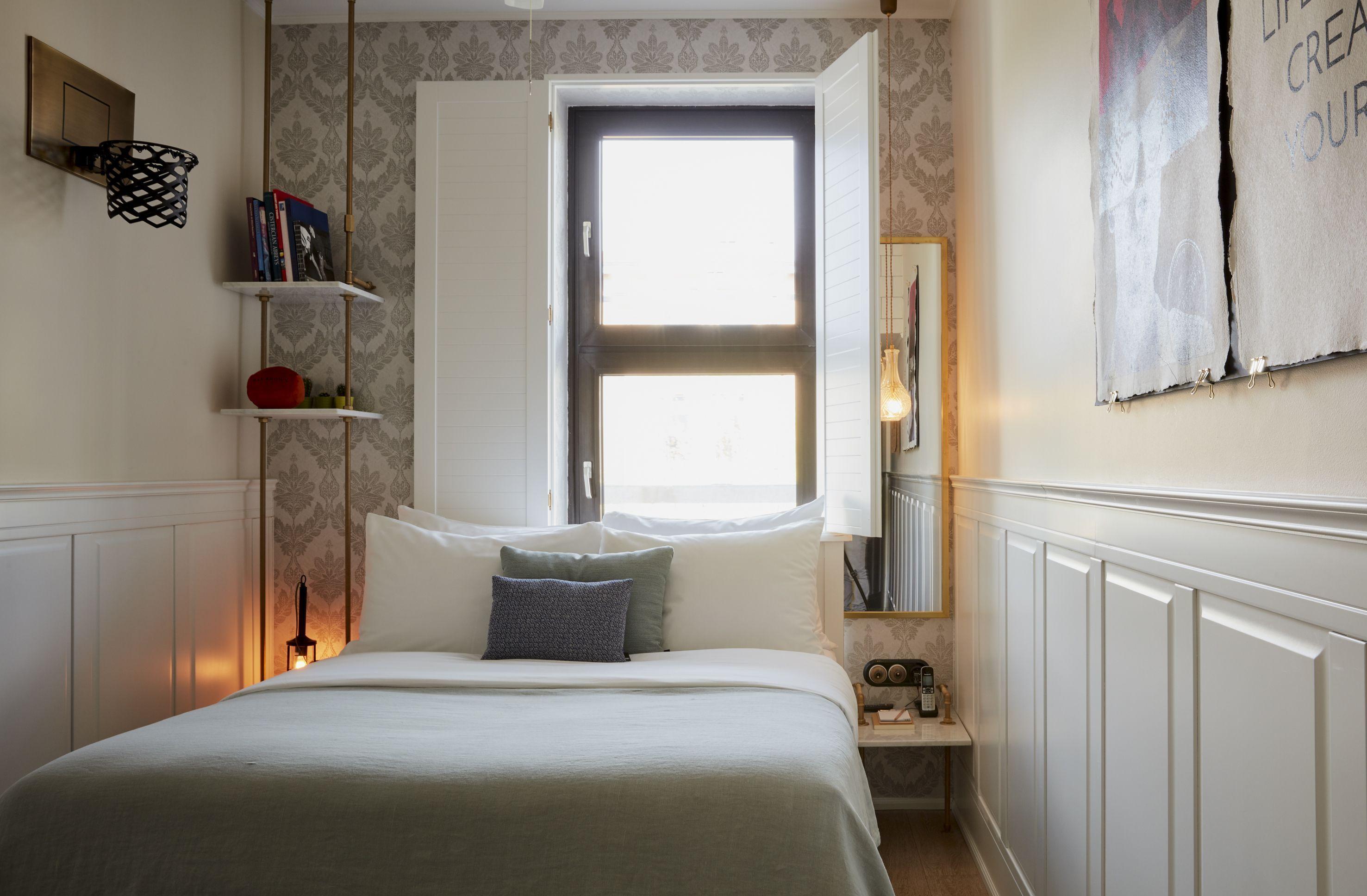 Max Brown Midtown, Part Of Sircle Collection 3*