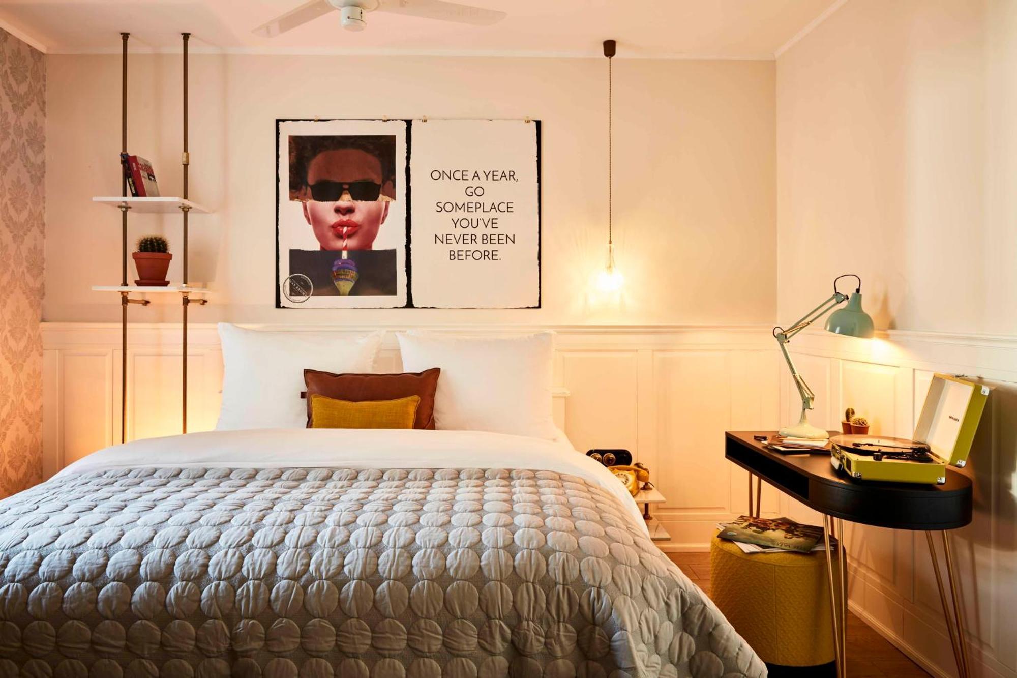 Max Brown Midtown, Part Of Sircle Collection