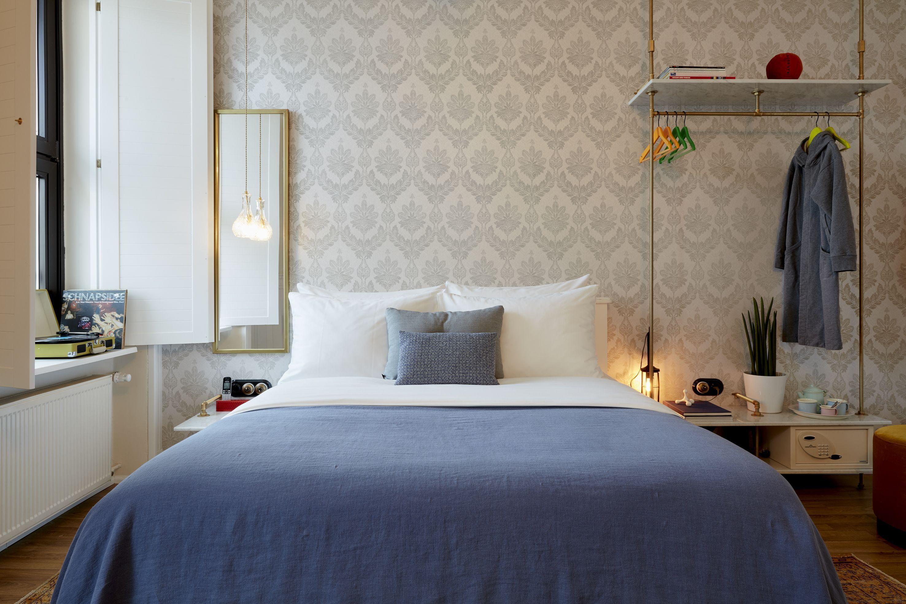 Max Brown Midtown, Part Of Sircle Collection 3*