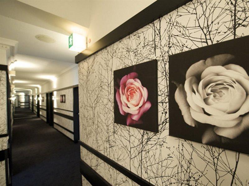 Max Brown Midtown, Part Of Sircle Collection